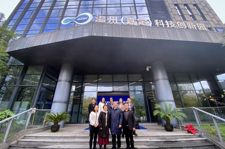 1638169164118215.jpg 04-合影_副本.jpg